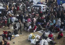 Yerinden edilen Filistinlilerin Gazze’nin kuzeyine dönmesi için anlaşmaya varıldı