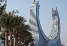 Katar, Stratejik Sektörleri Desteklemek İçin 1 Milyar Dolarlık Yatırım Teşvik Paketi Başlattı